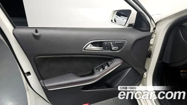2018 Mercedes-Benz A-Class W176 A200 AMG Line Sold VIN WDDBF4DB2JJ734425 – engine bay