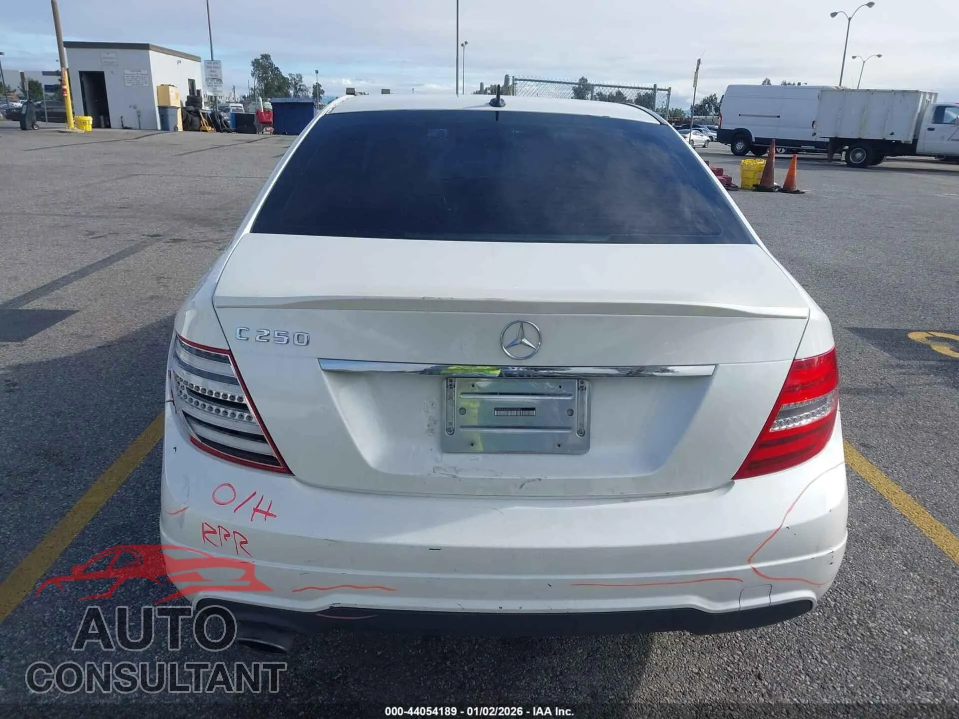 2014 MERCEDES-BENZ C 250 Damaged VIN WDDGF4HB7EG189261 – photo 16