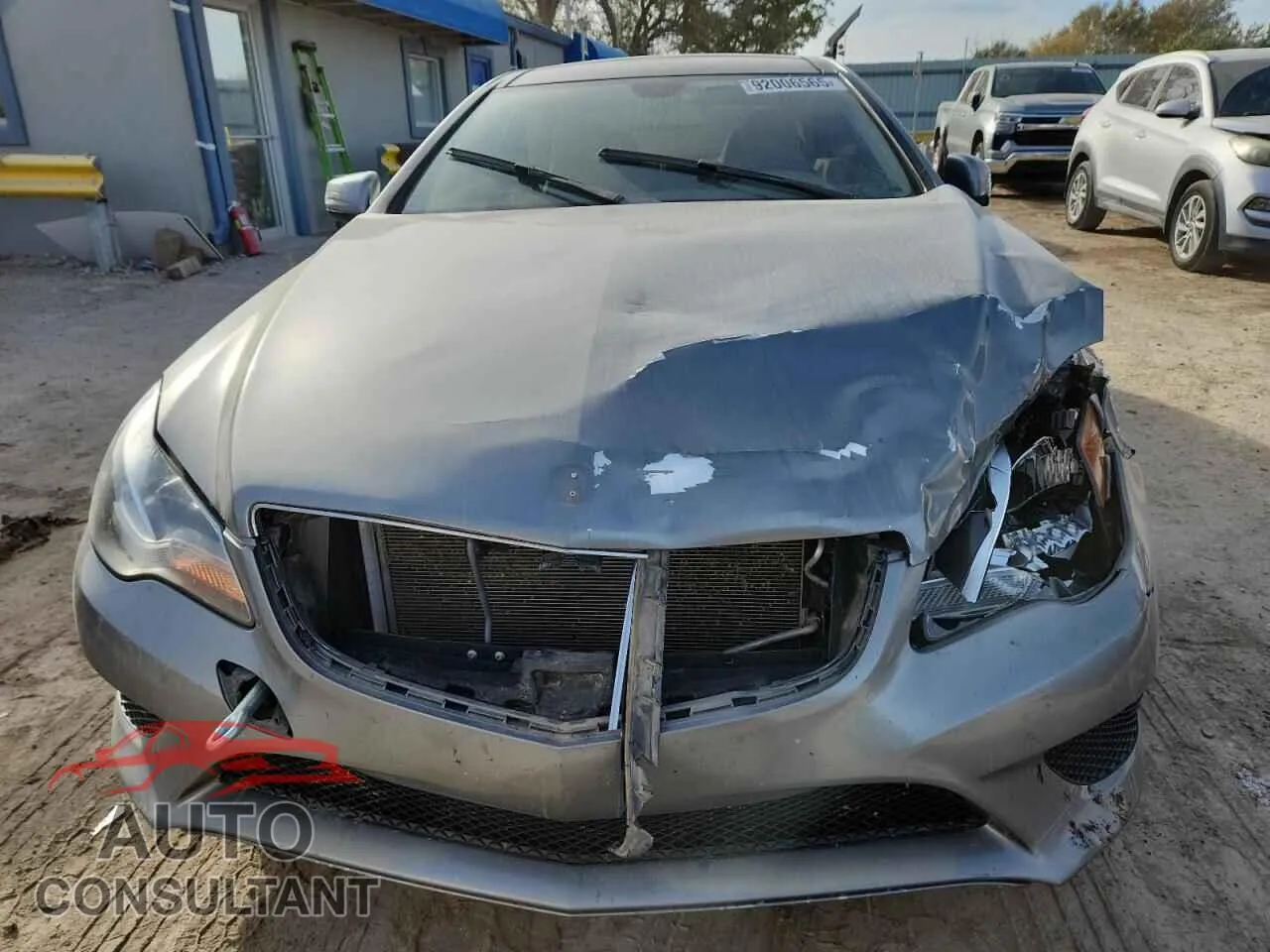 2014 MERCEDES-BENZ E-CLASS Damaged VIN WDDKJ5KB0EF224915 – interior seats