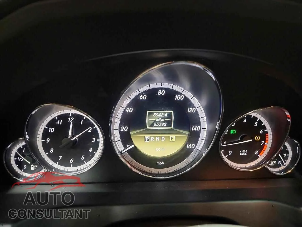 2012 MERCEDES-BENZ E-CLASS Damaged VIN WDDKJ5KB9CF134613 – trunk area