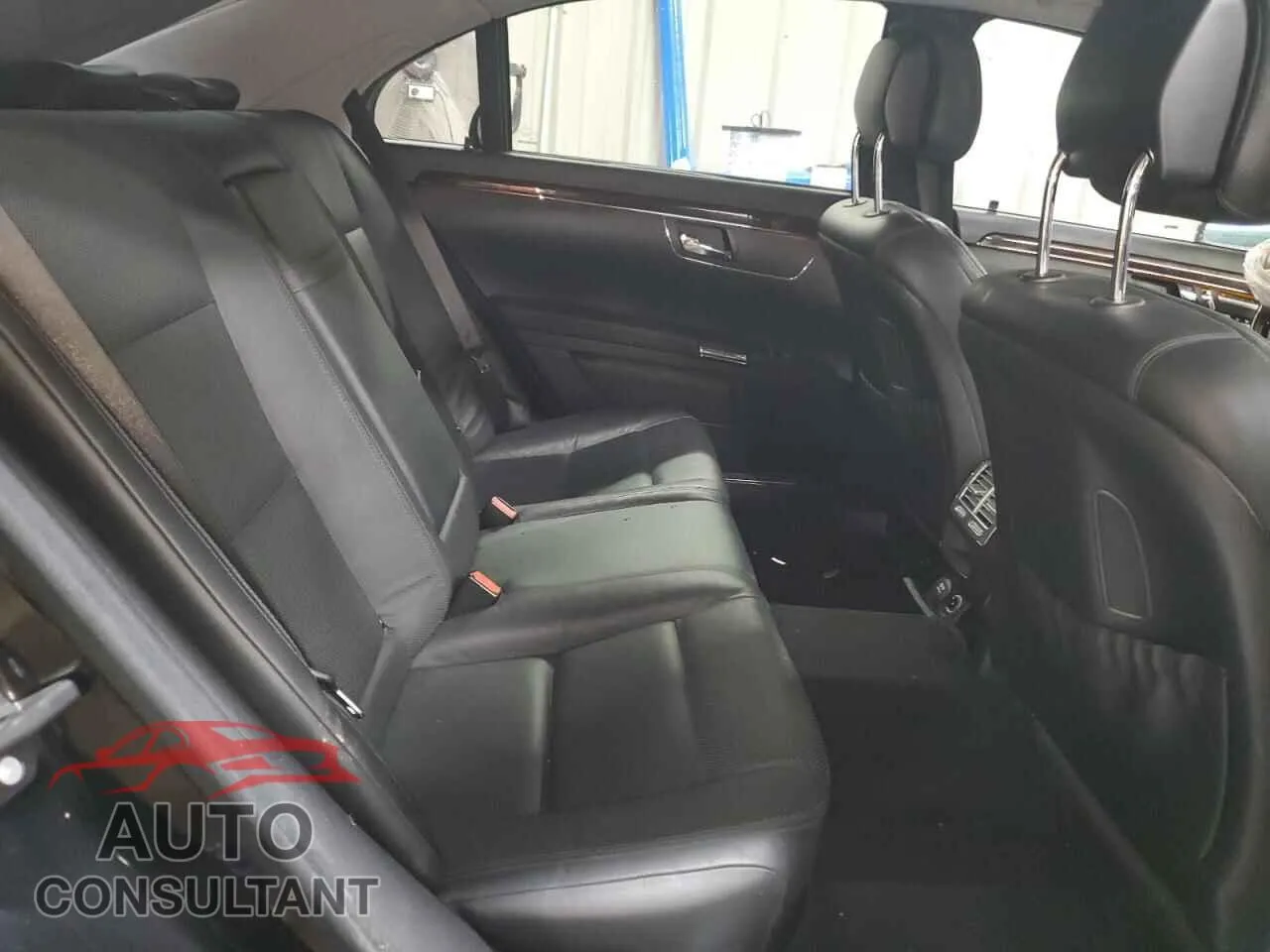 2010 MERCEDES-BENZ S-CLASS Damaged VIN WDDNG8GB5AA320004 – odometer reading
