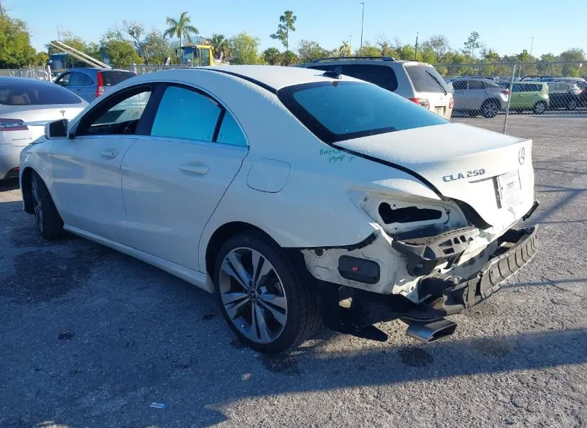 2015 MERCEDES-BENZ CLA-Class Used VIN WDDSJ4EB6FN217531 – photo 18