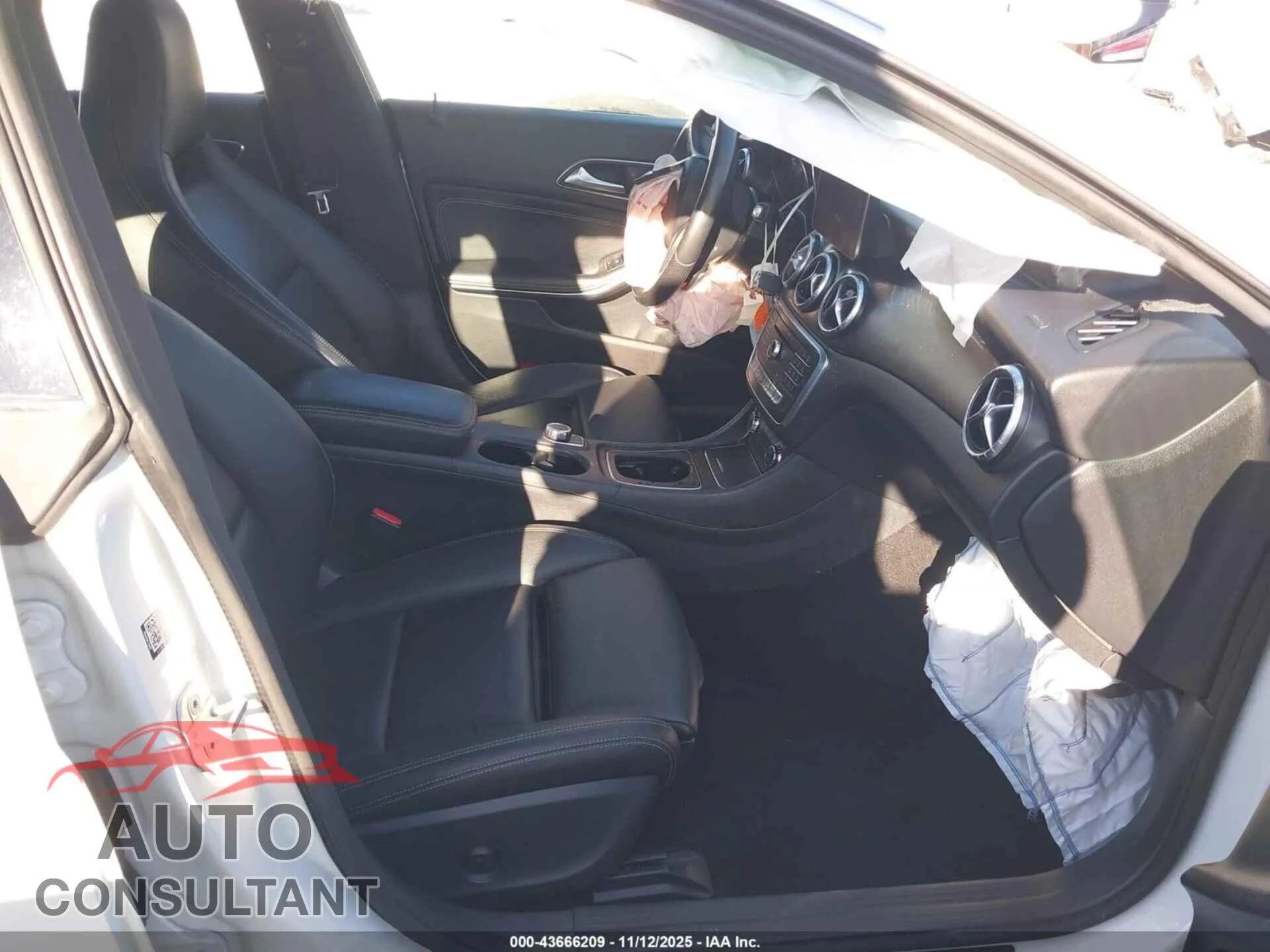 2018 MERCEDES-BENZ CLA 250 Damaged VIN WDDSJ4EB6JN518440 – interior seats
