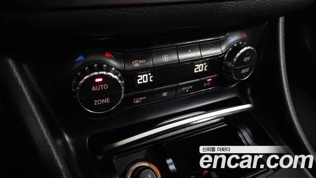 2018 Mercedes-Benz CLA-Class C117 CLA220 AMG Line Sold VIN WDDSJ4FB1JN605080 – interior seats
