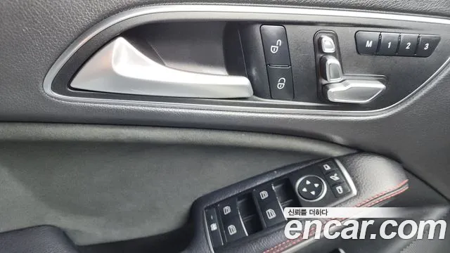 2018 Mercedes-Benz CLA-Class C117 CLA220 AMG Line Sold VIN WDDSJ4FB5JN572312 – interior seats