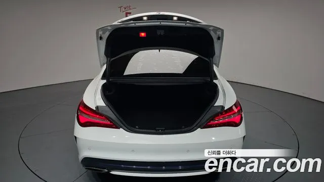2018 Mercedes-Benz CLA-Class C117 CLA220 AMG Line Sold VIN WDDSJ4FB5JN694605 – side profile