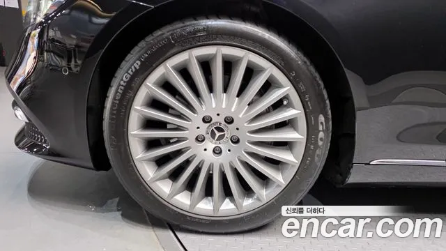 2019 Mercedes-Benz S-Class W222 S350l Sold VIN WDDUG5FB7KA495691 – front exterior
