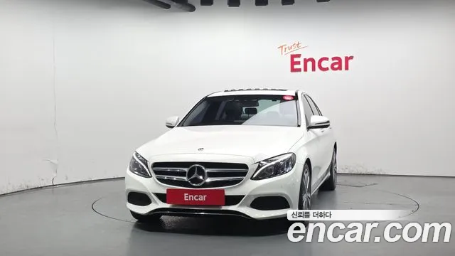 2018 Mercedes-Benz C-Class W205 C220 d Avantgarde Sold VIN WDDWF0EBXJR379272 – front exterior 2018 Mercedes-Benz C-Class W205 C220 d Avantgarde Sold VIN WDDWF0EBXJR379272 – front exterior
