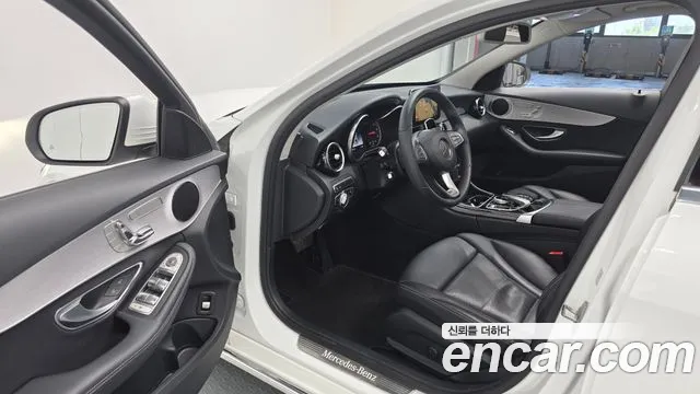 2018 Mercedes-Benz C-Class W205 C220 d Avantgarde Sold VIN WDDWF0EBXJR379272 – dashboard 2018 Mercedes-Benz C-Class W205 C220 d Avantgarde Sold VIN WDDWF0EBXJR379272 – dashboard