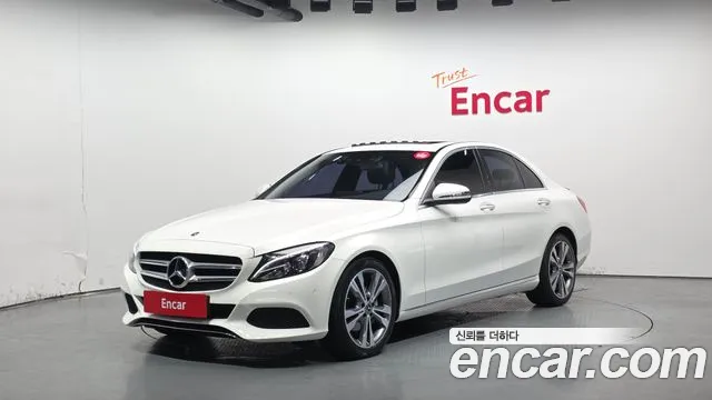 2018 Mercedes-Benz C-Class W205 C220 d Avantgarde Sold VIN WDDWF0EBXJR379272 – photo 13 2018 Mercedes-Benz C-Class W205 C220 d Avantgarde Sold VIN WDDWF0EBXJR379272 – photo 13