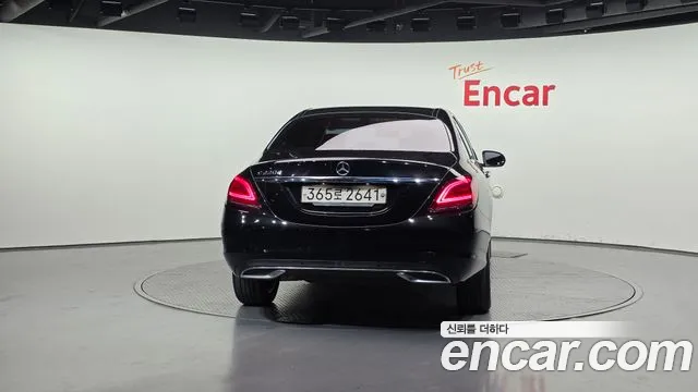2019 Mercedes-Benz C-Class W205 C220 d Avantgarde Sold VIN WDDWF1EB6KR471017 – dashboard 2019 Mercedes-Benz C-Class W205 C220 d Avantgarde Sold VIN WDDWF1EB6KR471017 – dashboard