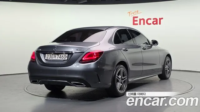 2019 Mercedes-Benz C-Class W205 C220 d 4MATIC AMG Line Sold VIN WDDWF1FB6KR453020 – engine bay