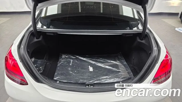 2019 Mercedes-Benz C-Class W205 C220 D 4matic Amg Line Sold VIN WDDWF1FB9KR441752 – front exterior