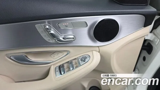 2017 Mercedes-Benz C-Class W205 C200 Avantgarde Sold VIN WDDWF4CB6HF523163 – photo 16
