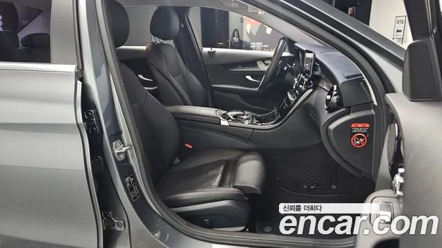 2019 Mercedes-Benz C-Class W205 C200 Sold VIN WDDWF8AB1KR511793 – dashboard