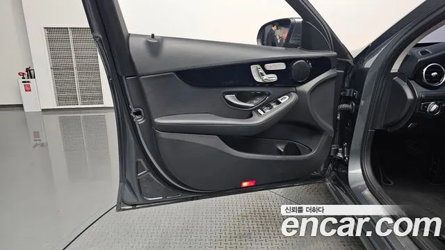 2019 Mercedes-Benz C-Class W205 C200 Sold VIN WDDWF8AB1KR511793 – odometer reading