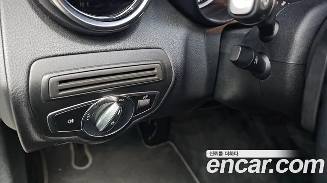 2019 Mercedes-Benz C-Class W205 C200 Sold VIN WDDWF8AB1KR511793 – photo 15