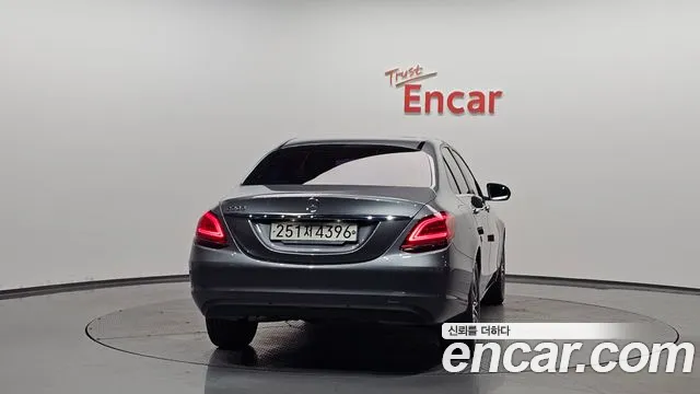 2019 Mercedes-Benz C-Class W205 C200 Sold VIN WDDWF8AB1KR511793 – photo 27