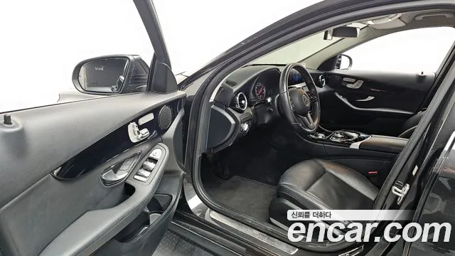 2020 Mercedes-Benz C-Class W205 C200 Sold VIN WDDWF8ABXLR563733 – engine bay