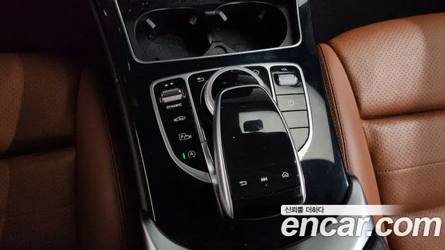 2019 Mercedes-Benz C-Class W205 C220 d 4MATIC Coupe Sold VIN WDDWJ1FB4KF927580 – undercarriage 2019 Mercedes-Benz C-Class W205 C220 d 4MATIC Coupe Sold VIN WDDWJ1FB4KF927580 – undercarriage