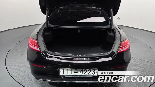 2019 Mercedes-Benz C-Class W205 C220 d 4MATIC Coupe Sold VIN WDDWJ1FB8KF925573 – trunk area