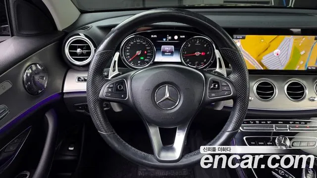 2017 Mercedes-Benz E-Class W213 E220d Avantgarde Sold VIN WDDZF0EB0HA114673 – front exterior
