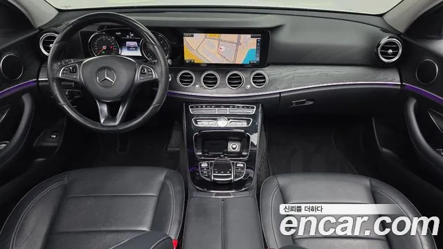 2017 Mercedes-Benz E-Class W213 E220d Avantgarde Sold VIN WDDZF0EB0HA155790 – rear exterior