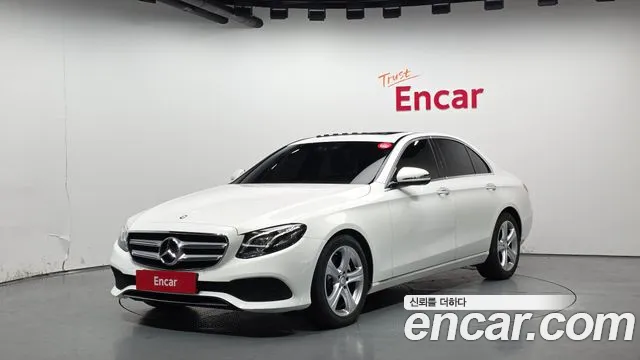 2017 Mercedes-Benz E-Class W213 E220d Avantgarde Sold VIN WDDZF0EB0HA155790 – photo 12