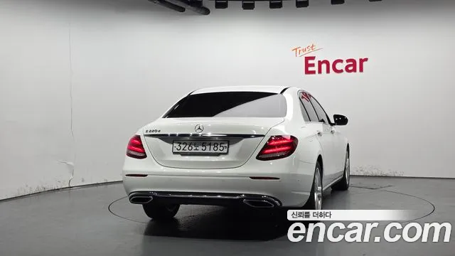2017 Mercedes-Benz E-Class W213 E220d Avantgarde Sold VIN WDDZF0EB0HA155790 – photo 13