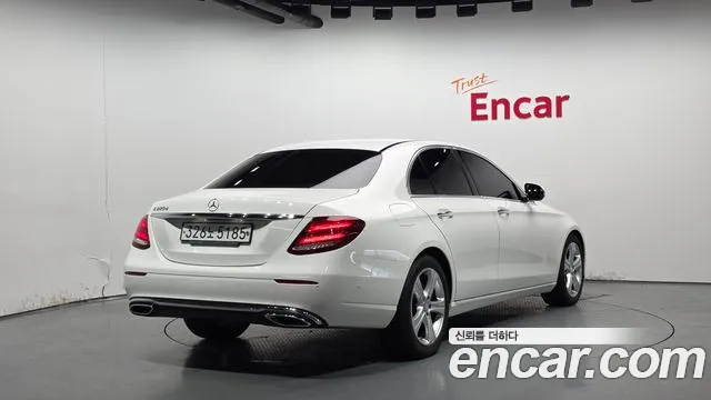 2017 Mercedes-Benz E-Class W213 E220d Avantgarde Sold VIN WDDZF0EB0HA155790 – photo 18