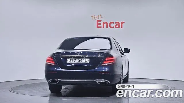 2019 Mercedes-Benz E-Class W213 E220d Avantgarde Sold VIN WDDZF0EB1KA578496 – photo 11