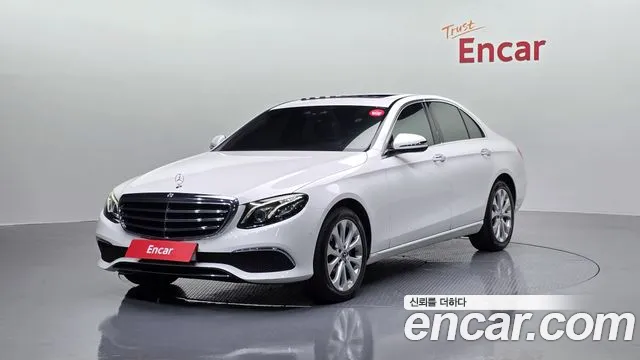 2018 Mercedes-Benz E-Class W213 E220d Exclusive Sold VIN WDDZF0EB2JA404015 – front exterior