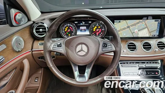 2018 Mercedes-Benz E-Class W213 E220d Exclusive Sold VIN WDDZF0EB2JA459905 – exterior detail 2018 Mercedes-Benz E-Class W213 E220d Exclusive Sold VIN WDDZF0EB2JA459905 – exterior detail