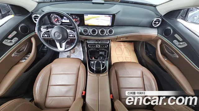 2019 Mercedes-Benz E-Class W213 E220d Avantgarde Sold VIN WDDZF0EB2KA500499 – rear exterior