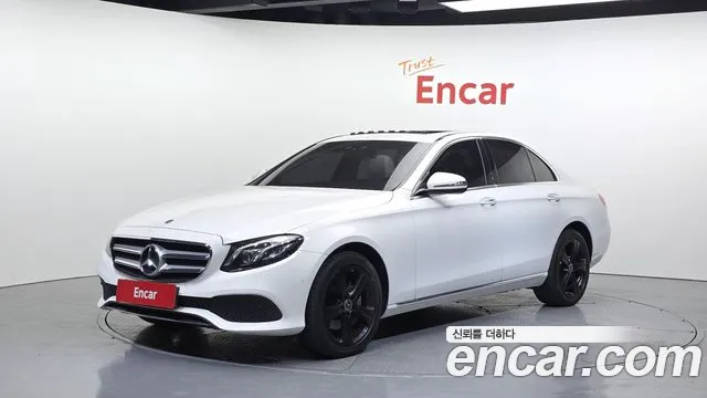 2018 Mercedes-Benz E-Class W213 E220d Avantgarde Sold VIN WDDZF0EB4JA465351 – front exterior