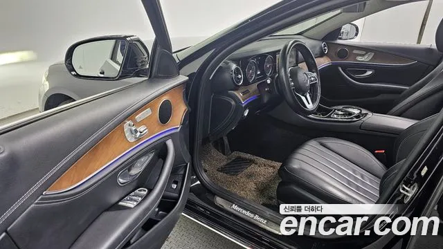 2019 Mercedes-Benz E-Class W213 E220d Exclusive Sold VIN WDDZF0EB4KA696199 – photo 12 2019 Mercedes-Benz E-Class W213 E220d Exclusive Sold VIN WDDZF0EB4KA696199 – photo 12