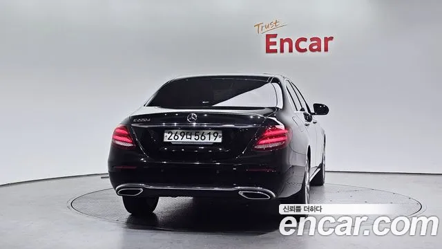 2019 Mercedes-Benz E-Class W213 E220d Exclusive Sold VIN WDDZF0EB4KA696199 – photo 13 2019 Mercedes-Benz E-Class W213 E220d Exclusive Sold VIN WDDZF0EB4KA696199 – photo 13