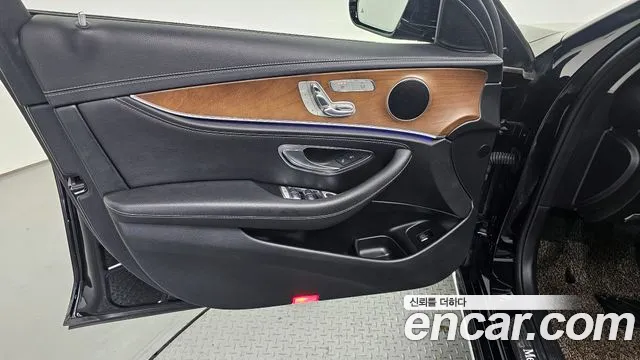 2019 Mercedes-Benz E-Class W213 E220d Exclusive Sold VIN WDDZF0EB4KA696199 – photo 16 2019 Mercedes-Benz E-Class W213 E220d Exclusive Sold VIN WDDZF0EB4KA696199 – photo 16