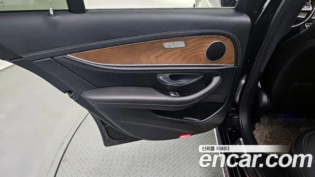 2019 Mercedes-Benz E-Class W213 E220d Exclusive Sold VIN WDDZF0EB4KA696199 – photo 27 2019 Mercedes-Benz E-Class W213 E220d Exclusive Sold VIN WDDZF0EB4KA696199 – photo 27