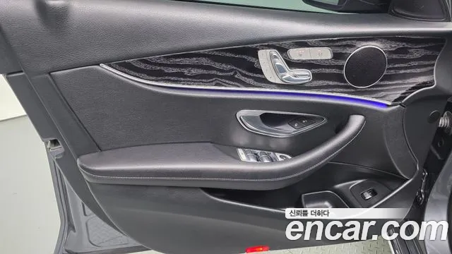 2018 Mercedes-Benz E-Class W213 E220d Avantgarde Sold VIN WDDZF0EB5JA330153 – photo 21