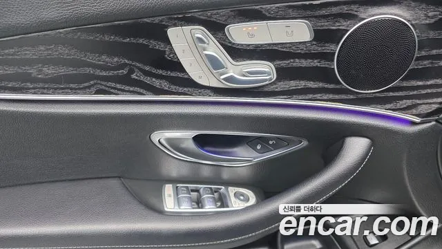 2018 Mercedes-Benz E-Class W213 E220d Avantgarde Sold VIN WDDZF0EB5JA330153 – photo 23
