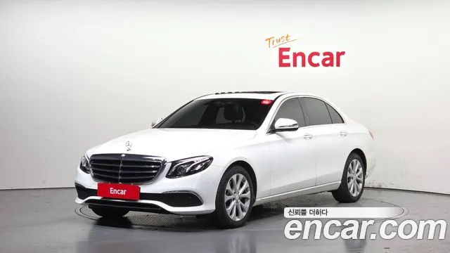 2017 Mercedes-Benz E-Class W213 E220d Exclusive Sold VIN WDDZF0EB8HA177911 – exterior detail