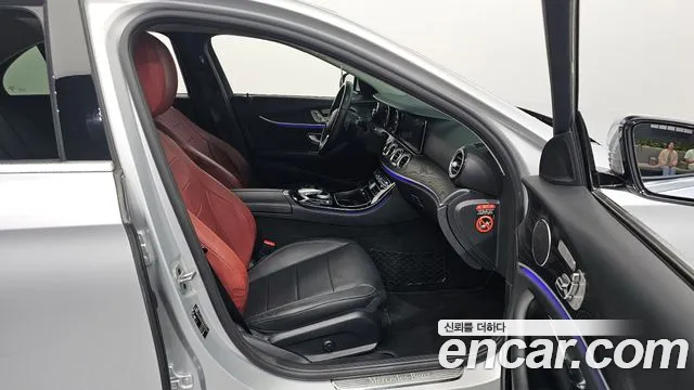 2019 Mercedes-Benz E-Class W213 E220d Avantgarde Sold VIN WDDZF0EB8KA493557 – exterior detail