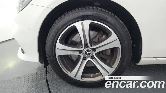 2019 Mercedes-Benz E-Class W213 E220d Avantgarde VIN WDDZF0EBXKA527045
