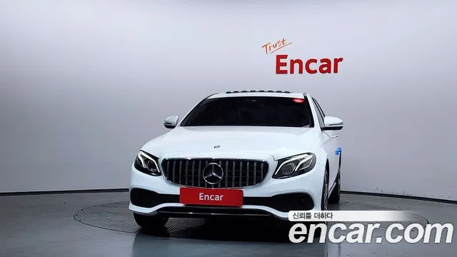 2019 Mercedes-Benz E-Class W213 E220d Avantgarde Sold VIN WDDZF0EBXKA527045 – undercarriage