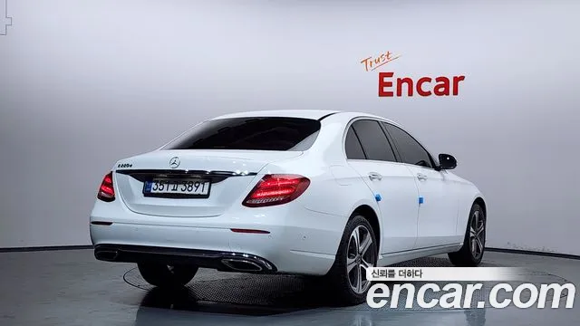 2019 Mercedes-Benz E-Class W213 E220d Avantgarde Sold VIN WDDZF0EBXKA527045 – photo 12