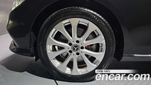 2017 Mercedes-Benz E-Class W213 E220d 4MATIC Exclusive Sold VIN WDDZF0FB0HA287236 – photo 11 2017 Mercedes-Benz E-Class W213 E220d 4MATIC Exclusive Sold VIN WDDZF0FB0HA287236 – photo 11