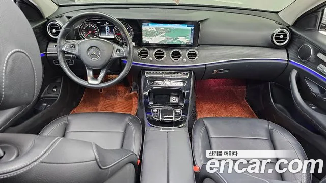 2017 Mercedes-Benz E-Class W213 E220d 4MATIC Avantgarde Sold VIN WDDZF0FB3HA264825 – side profile