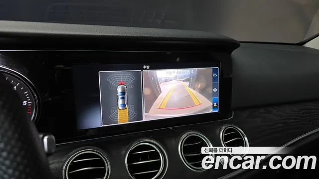 2018 Mercedes-Benz E-Class W213 E220d 4MATIC Avantgarde Sold VIN WDDZF0FB3JA426670 – trunk area