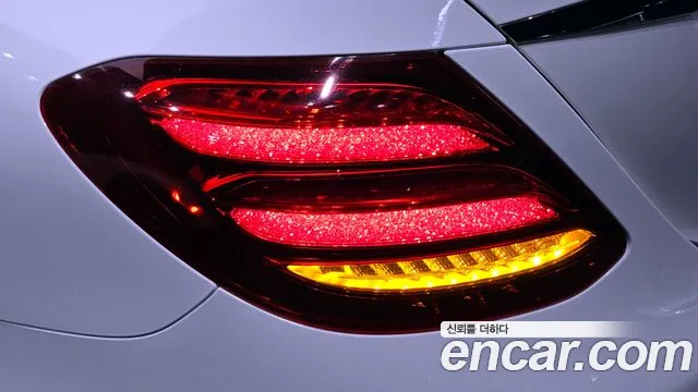2018 Mercedes-Benz E-Class W213 E220d 4MATIC Exclusive Sold VIN WDDZF0FB3JA476257 – photo 15